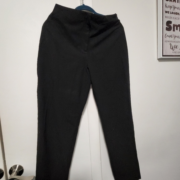 ANN TAYLOR BUNDLE SET OF 2 PANTS - BEIGE & BLACK PANTS ONLY - Picture 9 of 13